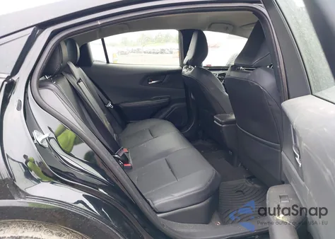 2024 Toyota Prius Xle Awd-E z USA, uszkodzony, nr VIN JTDADABU8R3022130